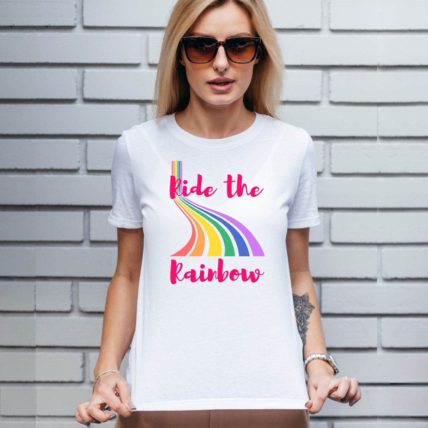 ride the rainbow womans graphic t shirt tee fun funny top clothing lips lolly gift for girlfriend friend boyfriend wife girl boy 80's retro lips