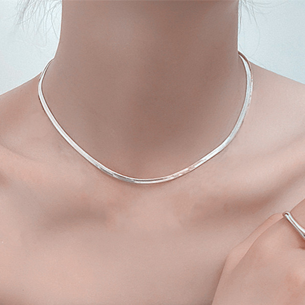 Silver flat 2025 herringbone necklace